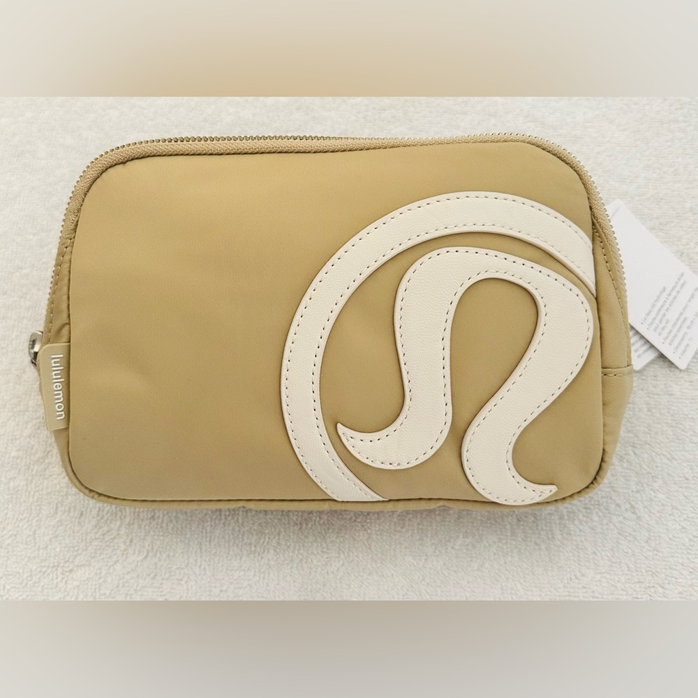 Lululemon Belt Bag 1L NEW with TAG